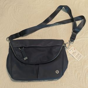 NWT Lululemon Athletica All Night Festival Bag